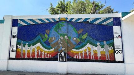 El mural está en el ingreso a los consultorios externos del Esteves sobre la calle Garibaldi.