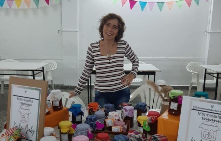 Gabriela es de Turdera y encontró en las mermeladas un emprendimiento.