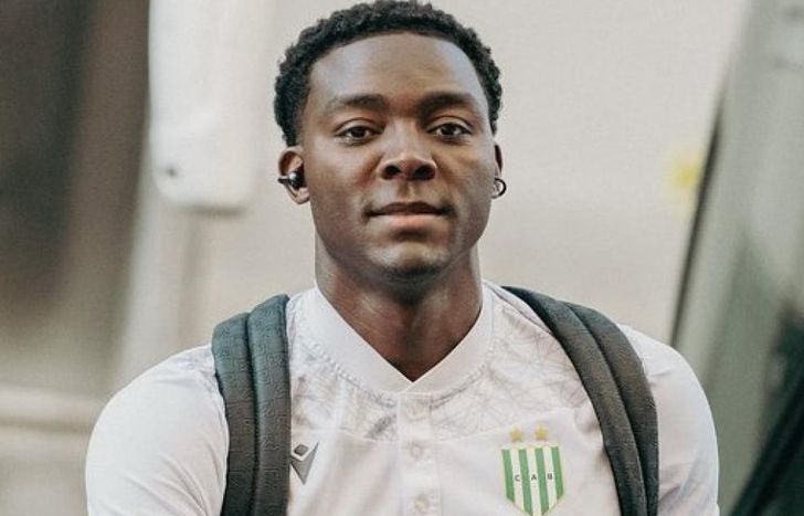 Danilo Arboleda tuvo su estreno con la camiseta de Banfield.