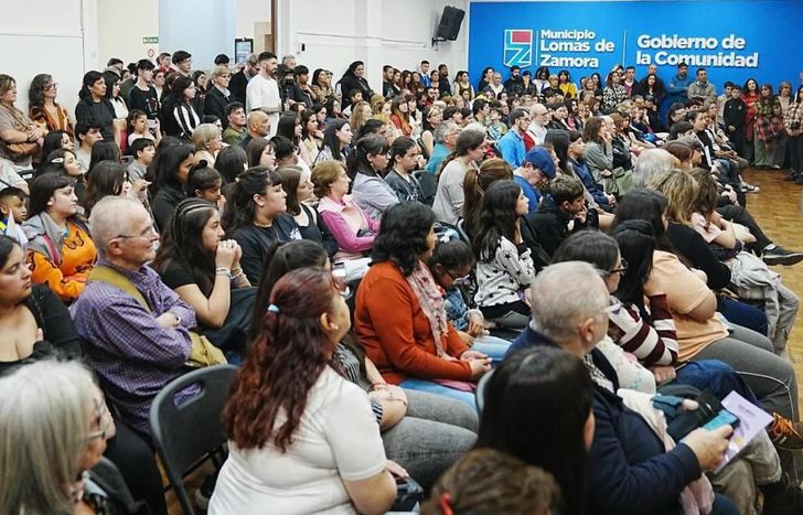 La ceremonia contó con un gran marco de público.