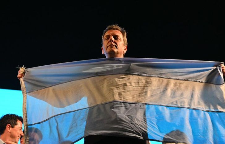 Massa adelantó que llamará a un gobierno de unidad nacional.