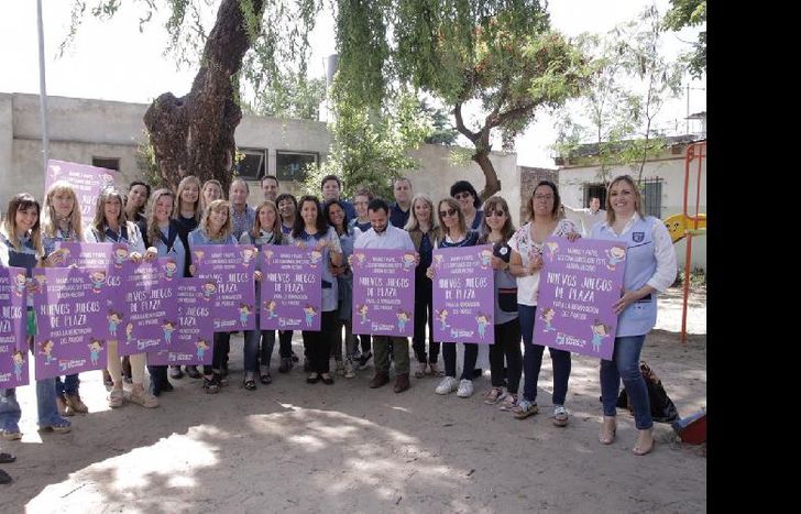 las autoridades del municipio y los docentes del jardín N°912 celebraron la iniciativa.