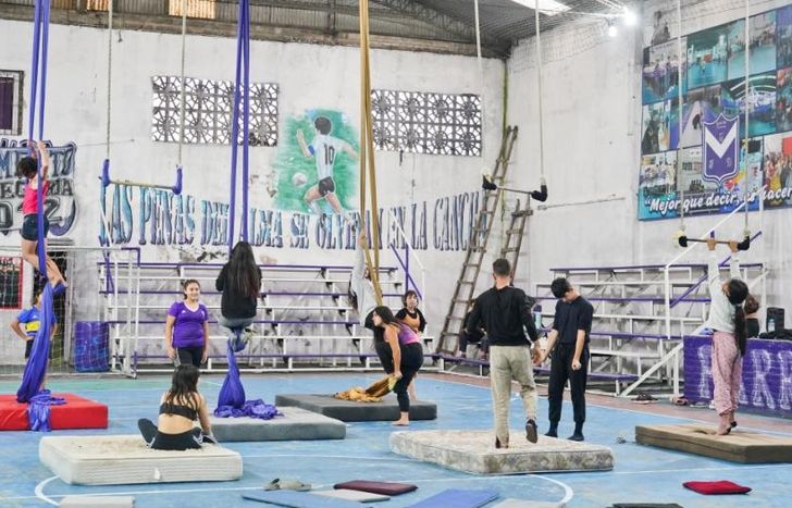 Todos los cursos son para vecinos de 12 a 29 años.