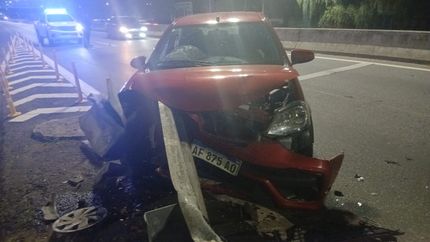 Así quedó el auto chocado por la camioneta. Así quedó el auto chocado por la camioneta.
