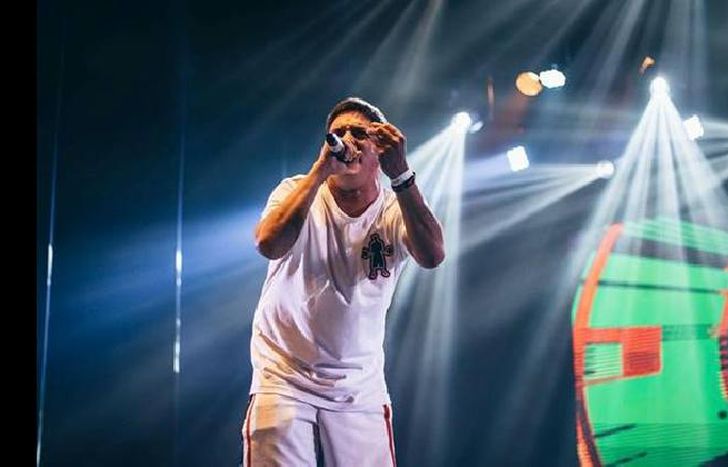 LA CITA ES EL SÁBADO A LAS 19.