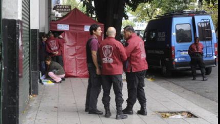 Los atacaron en el interior de un taxi.