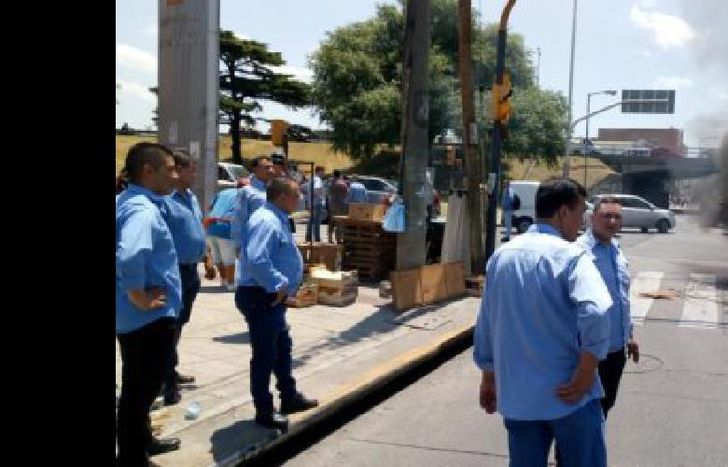 hay varios accesos cortados.