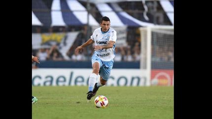 El zaguero de Temperley se ilusiona con dar pelea por el segundo ascenso. El zaguero de Temperley se ilusiona con dar pelea por el segundo ascenso.
