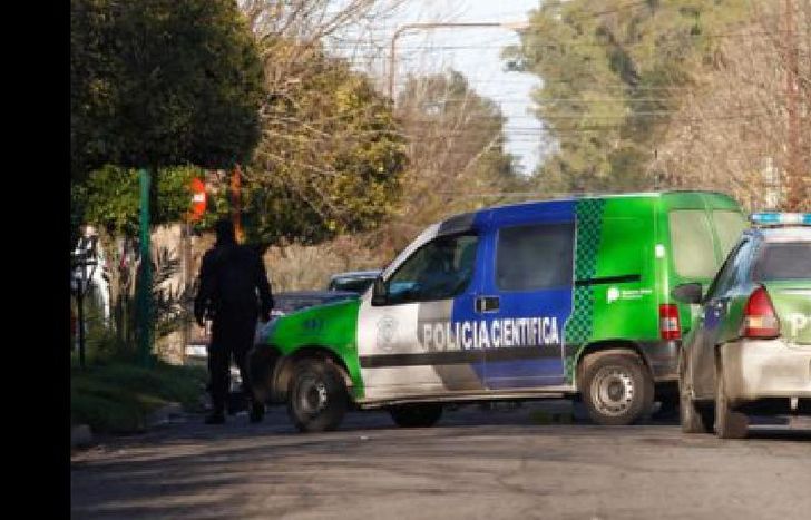 la policía investiga la causa.