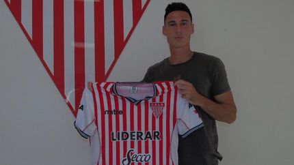 Battipiedi llega al Milrayitas desde J. J. Urquiza. Battipiedi llega al Milrayitas desde J. J. Urquiza.