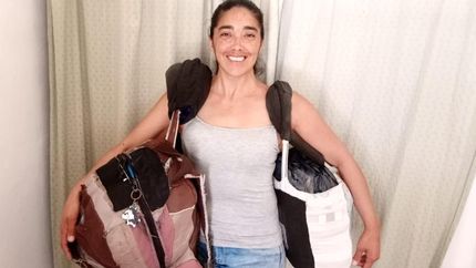 Sale todas las mañanas a realizar recorridos por diversas zonas.