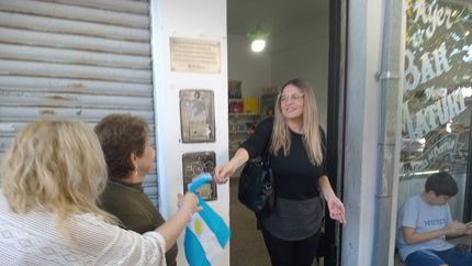 El barrio de Villa Hipódromo tiene un nuevo mojón de memoria.