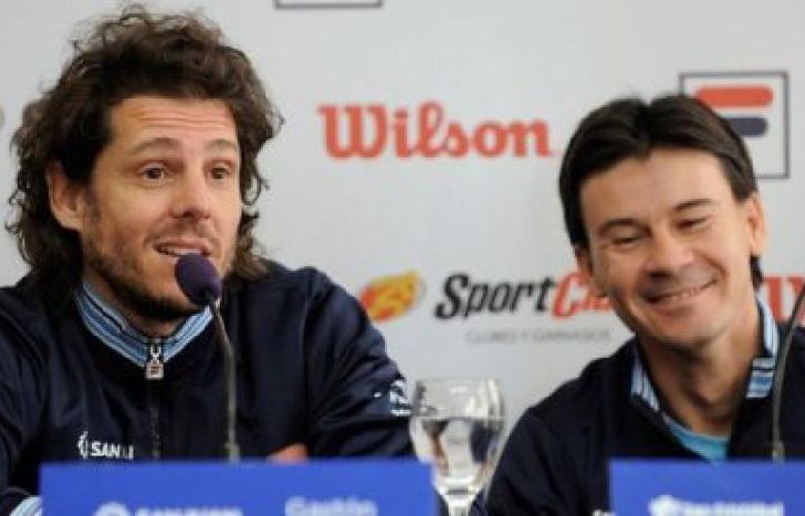 El Gato Gaudio y el Mago Coria durante la conferencia de prensa donde confirmación el equipo.