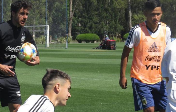 El Sub-17 vuelve a entrenar en Ezeiza.