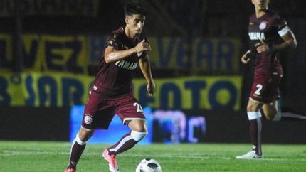 Di Plácido quiere levantar alguna de las Copas en juego. Di Plácido quiere levantar alguna de las Copas en juego.