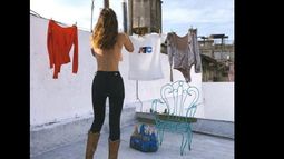 Celeste Cid, sexy para colgar la ropa