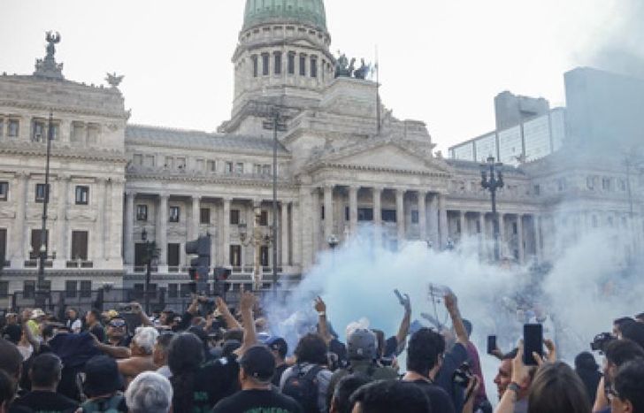 Este miércoles, frente al Congreso, a pesar del operativo de seguridad.