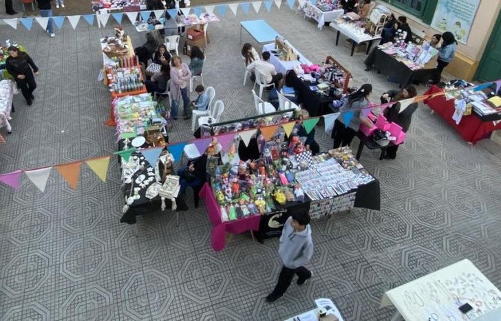 Habrá unos 50 puestos en el lugar ubicado en Alvear 920, Banfield.