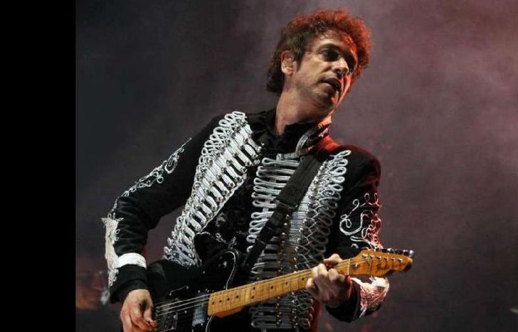 LA CITA ES EN PARQUE CENTENARIO.