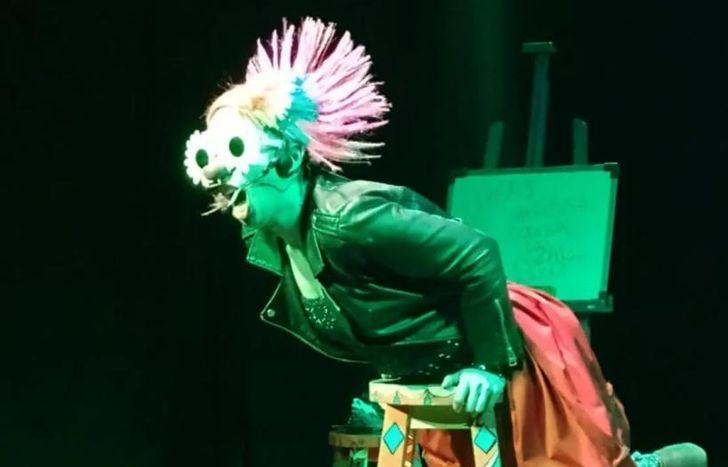 Funciones diarias en El Dispa.