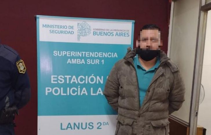 Están acusados de robo y por tenencia de droga.