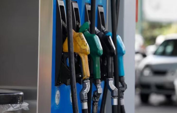 El viernes 3 de enero vuelven a aumentar los combustibles.