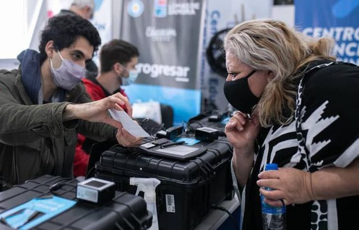 Será un operativo consular, identitario y cultural.