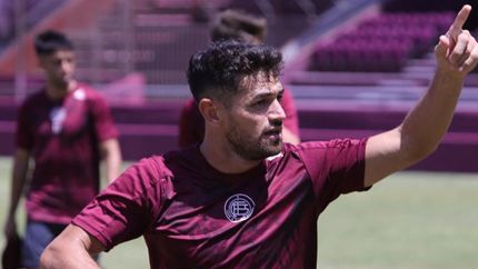 Lautaro Acosta podrá reaparecer antes de lo esperado.