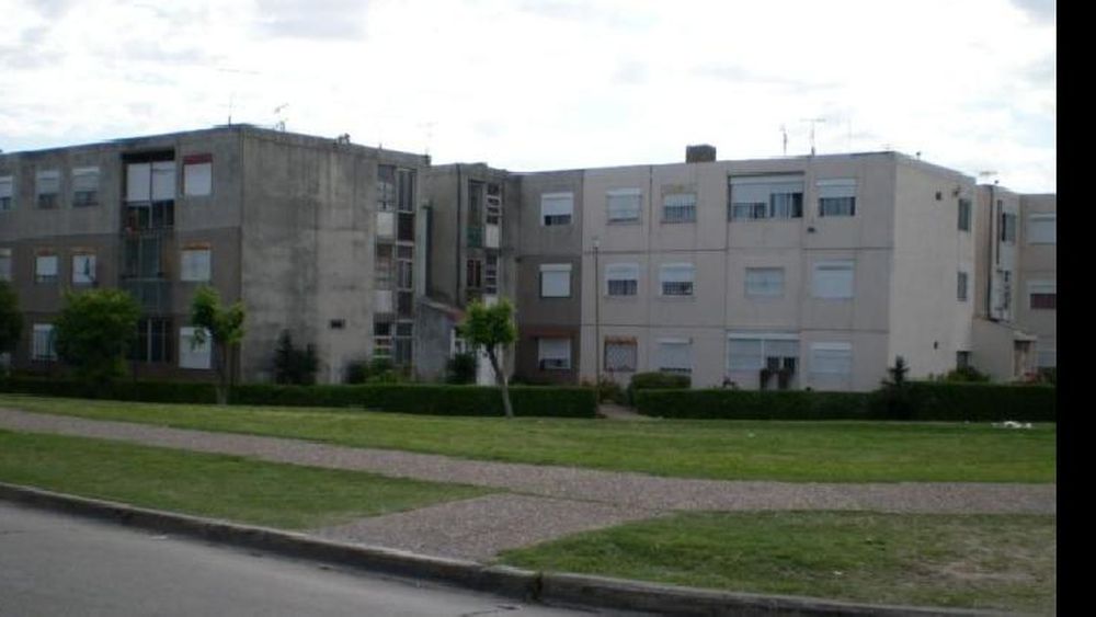 Robó más de 20 patentes de autos y quedó detenido
