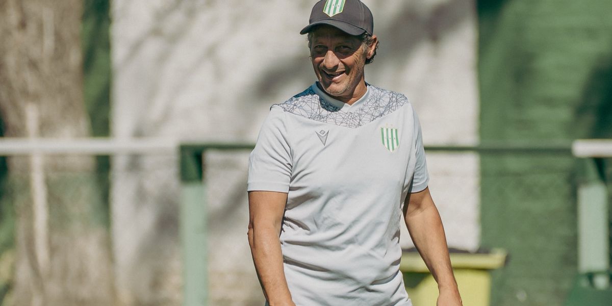 El DT de Banfield arrancó el año con buenas noticias.