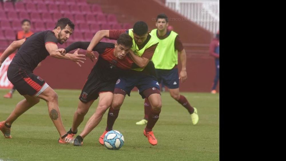 Se jugaron dos tiempos de 35 minutos e igualaron 1 a 1.