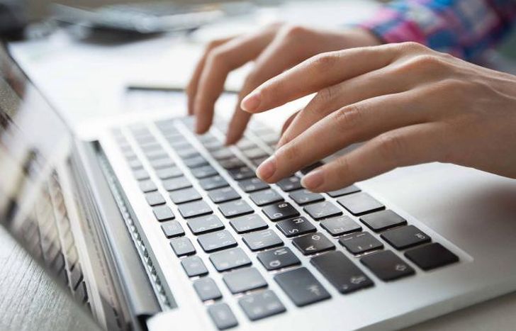 Vecinos pueden cargar su CV de forma online.