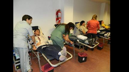 convocan a una campana de donacion de sangre para ayudar al hospital melendez de adrogue