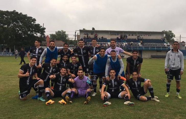 El festejo el Monarca en Burzaco.