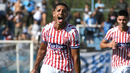 los andes piso fuerte ante argentino de merlo y es lider de la primera b los andes piso fuerte ante argentino de merlo y es lider de la primera b