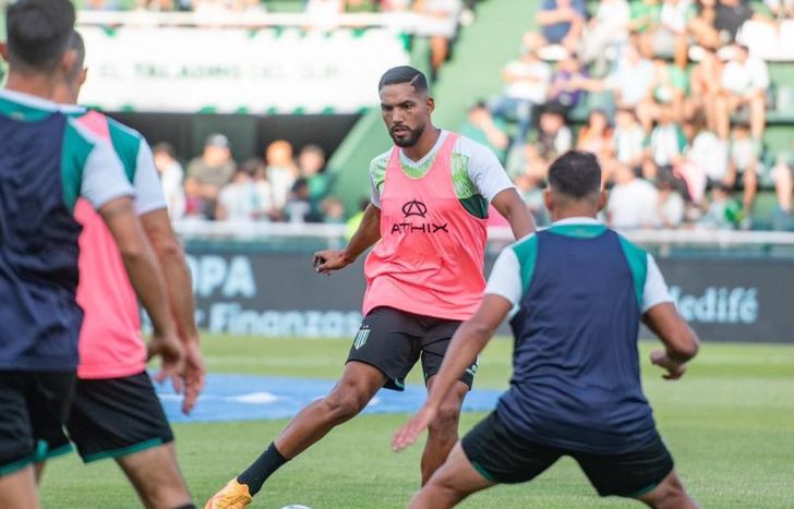 Maciel, seguridad defensiva para Banfield.