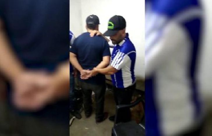 los oficiales se anotaron en el torneo de fútbol para dar con los delincuentes.