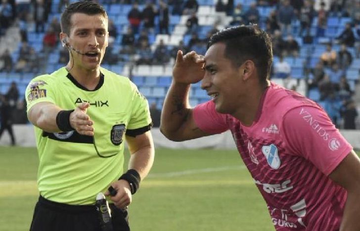 “me quedó la espina de no haber podido enfrentar a Los Andes en el último torneo”.