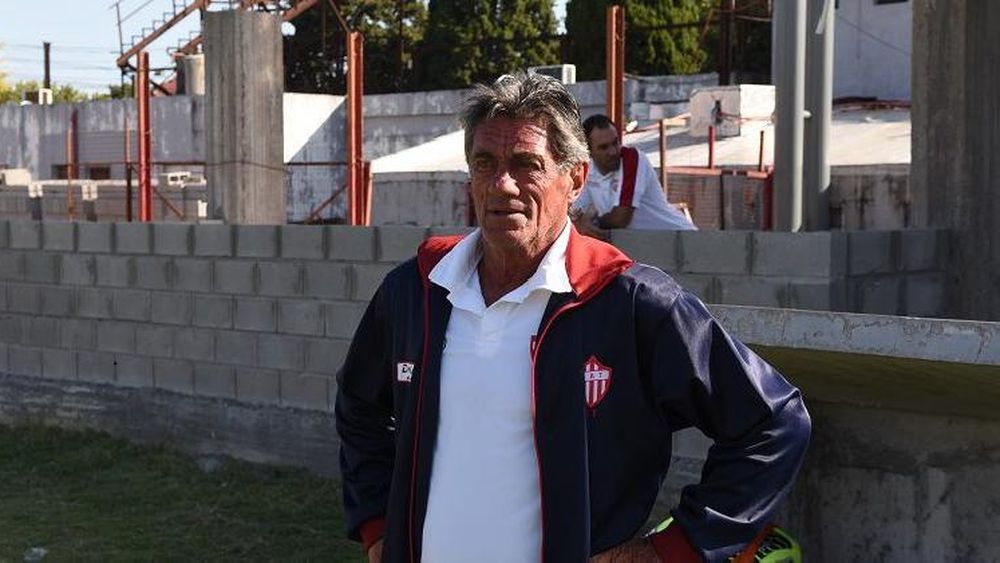 Della Picca se prendió al diálogo con los chicos del club