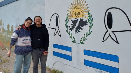 Gabriela Magistrati y Juan Martín Della Villa fueron los encargados de restaurar el mural. Gabriela Magistrati y Juan Martín Della Villa fueron los encargados de restaurar el mural.