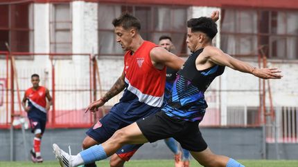 Los Andes sumó minutos de fútbol en el estadio Eduardo Gallardón.