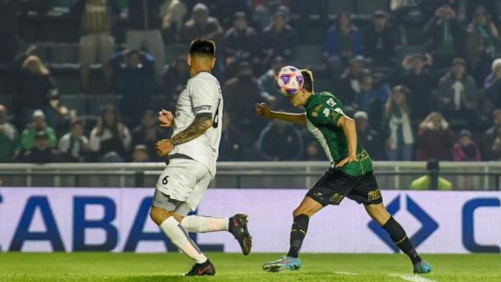 Sin participación en el primer equipo, el delantero jugaría en el fútbol italiano.