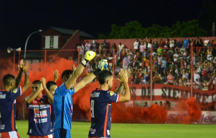 Hubo buen marco de público en Timote y Castro.
