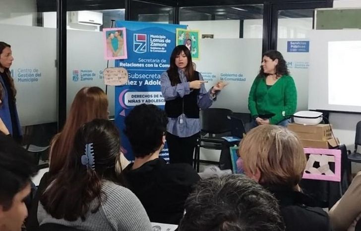 Estas reuniones también buscan derribar los mitos que circulan en torno al proceso de adopción.