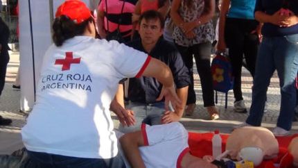 con certificación oficial.