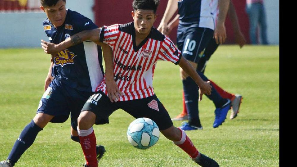 Dos juveniles se suman al plantel de Los Andes