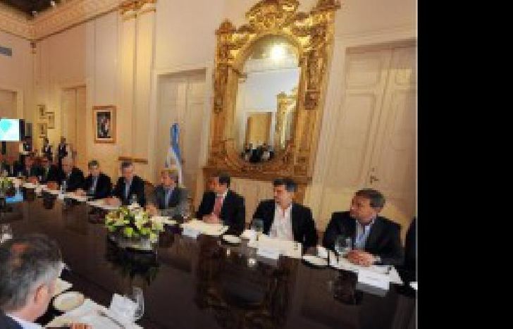 macri almuerzo intendentes 1