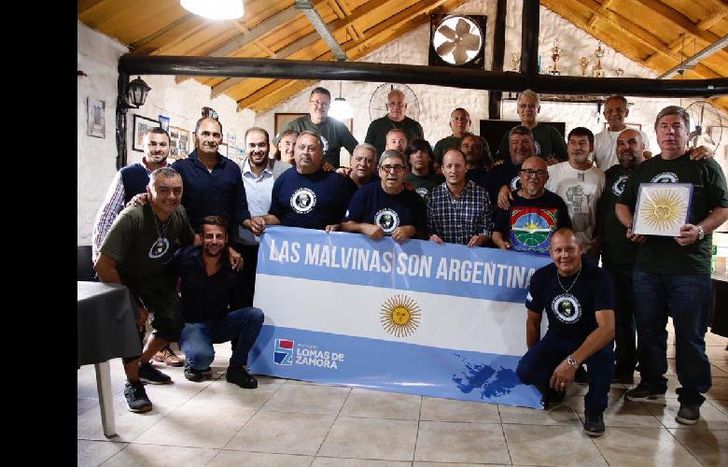 Durante el encuentro en la sede de Garibaldi y Frías, los excombatientes contaron sus experiencias personales.