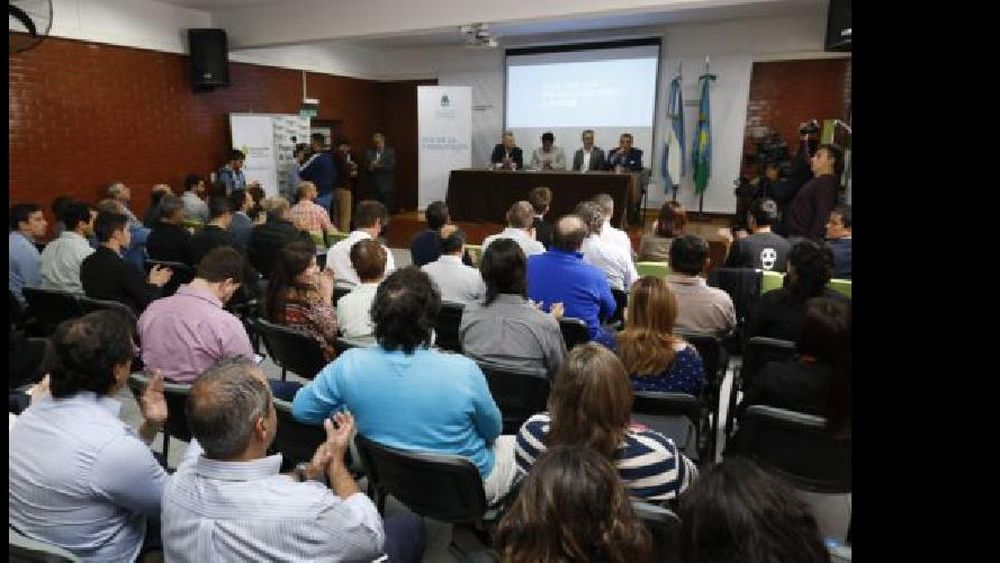 Un encuentro con empresarios de Lanús para reactivar el sector pyme