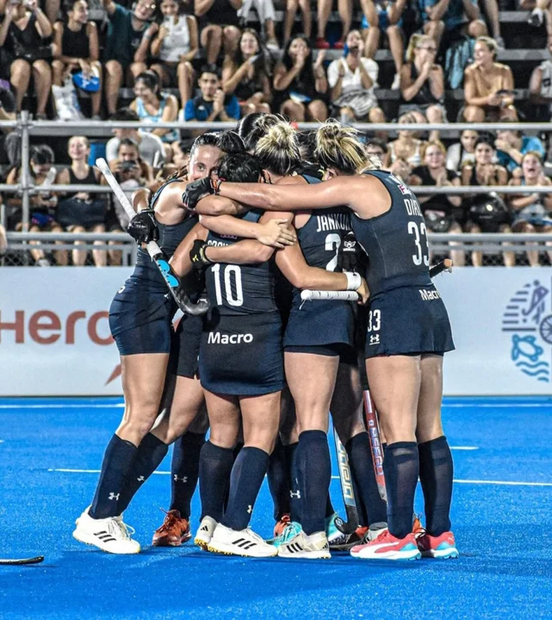 Aylin Ovejero debutó con un triunfo en las Leonas.